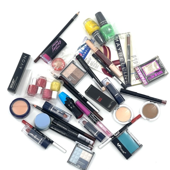 Brand New Drugstore Makeup Bundle - Picture 1 of 6
